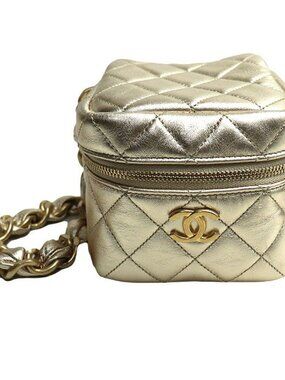 Chanel Quilted Chain Clutch Bag Gold Ap2803